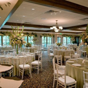 Garden Reception decor by Southern Event Planners, Memphis weddings, Green and White Wedding