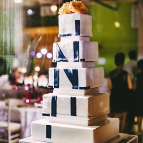 Cake table design by Southern Event Planners, Memphis, Tennessee. Photo by Kevin Barre.