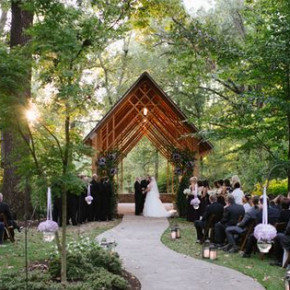 Modern Love Wedding  Southern Event Planners, Memphis, TN Photo by J. Malahy