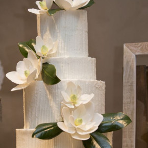 Beautiful wedding cake, Southern Event Planners, Memphis, Tennessee.